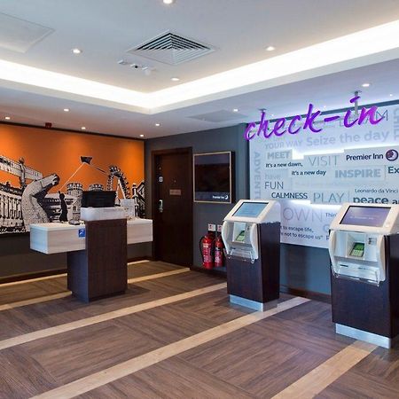 Premier Inn Sevenoaks Eksteriør billede